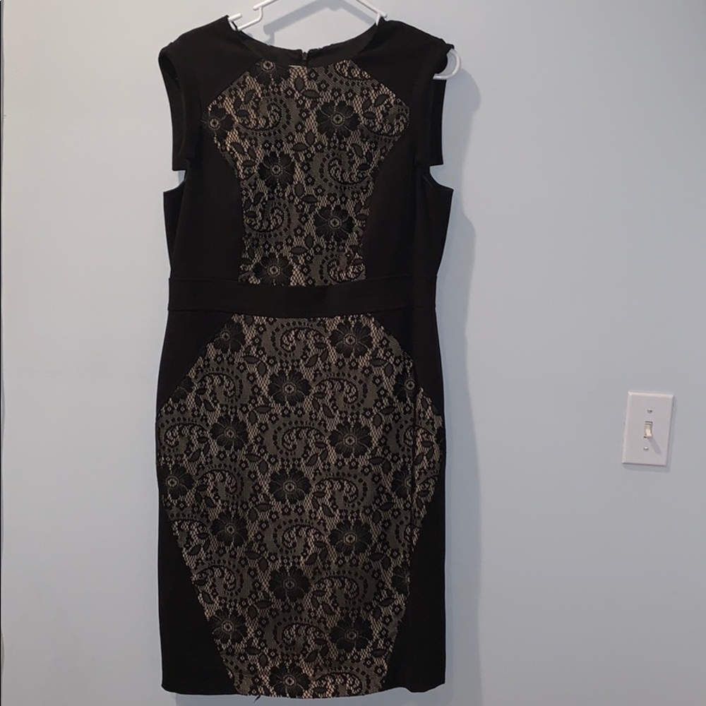 Nordstrom EXTREMELY SLIMMING Black lace dress